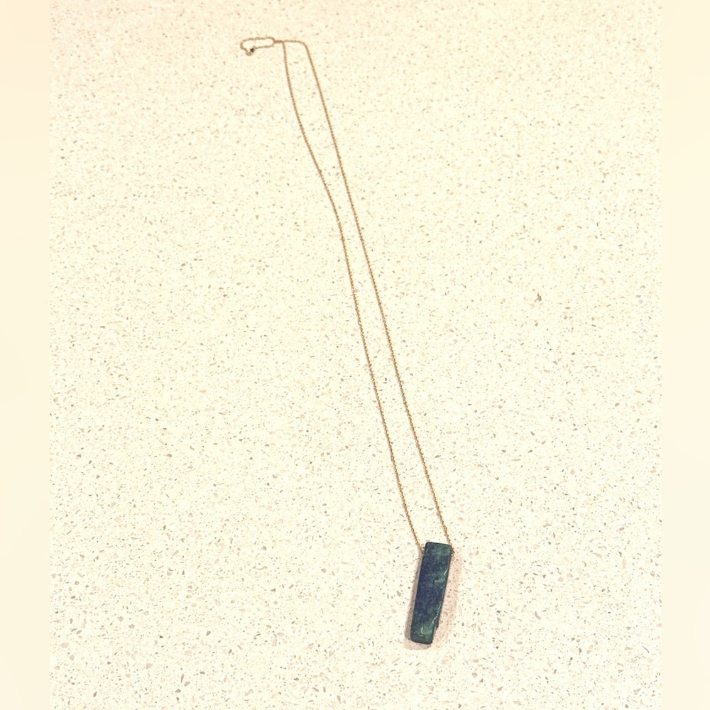 Elegant Green Pendant Necklace